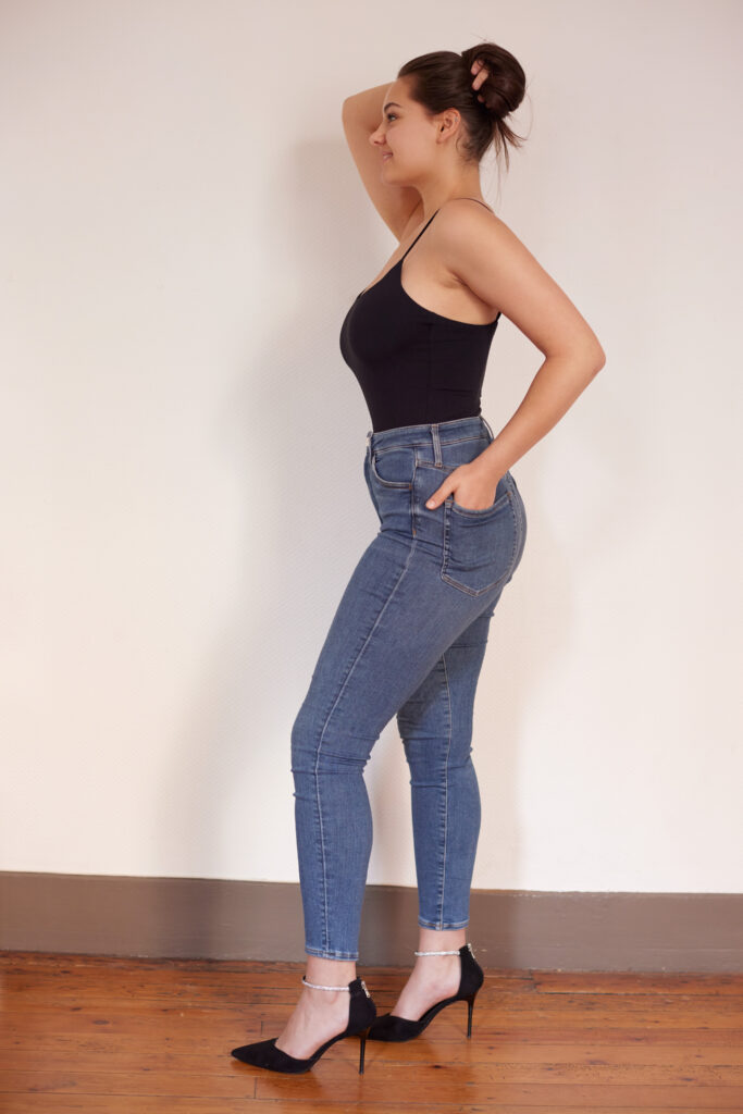 R5 8263