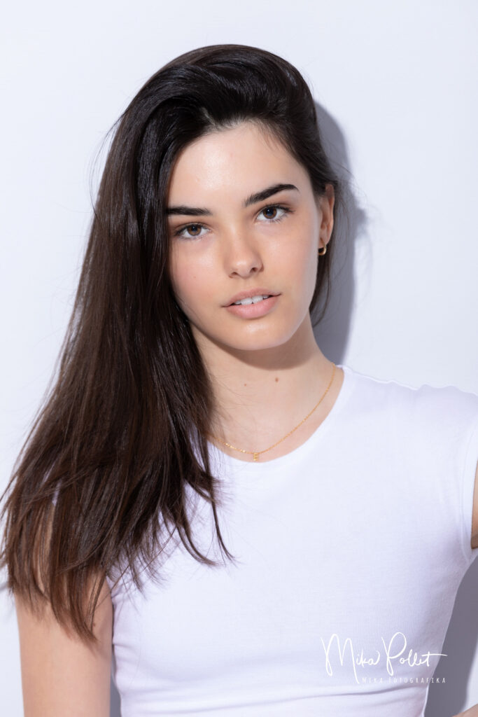 Studio1emmab.bymikapolletimg 5092